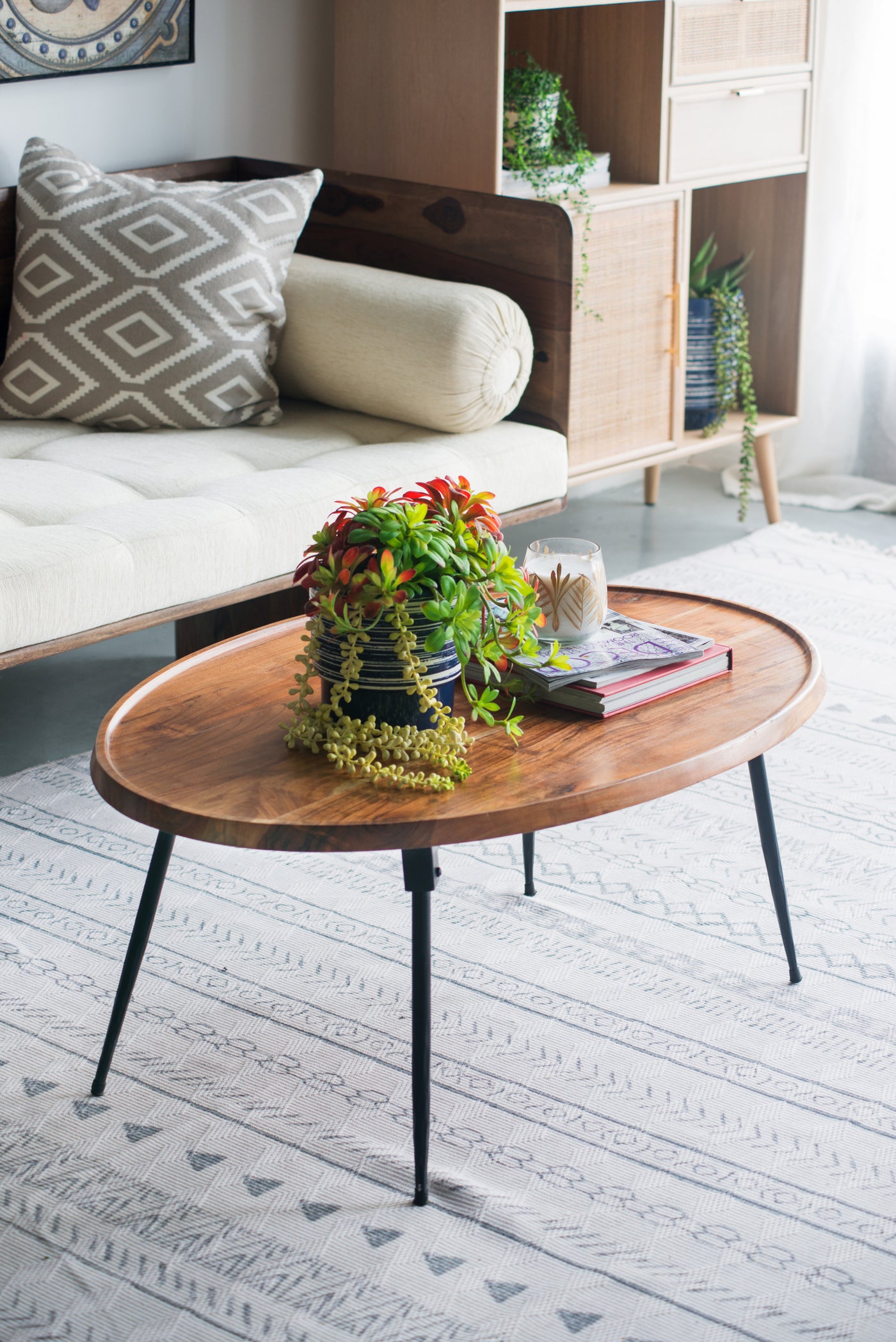39x26x16 Inch Oval Coffee Table