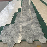 25635958