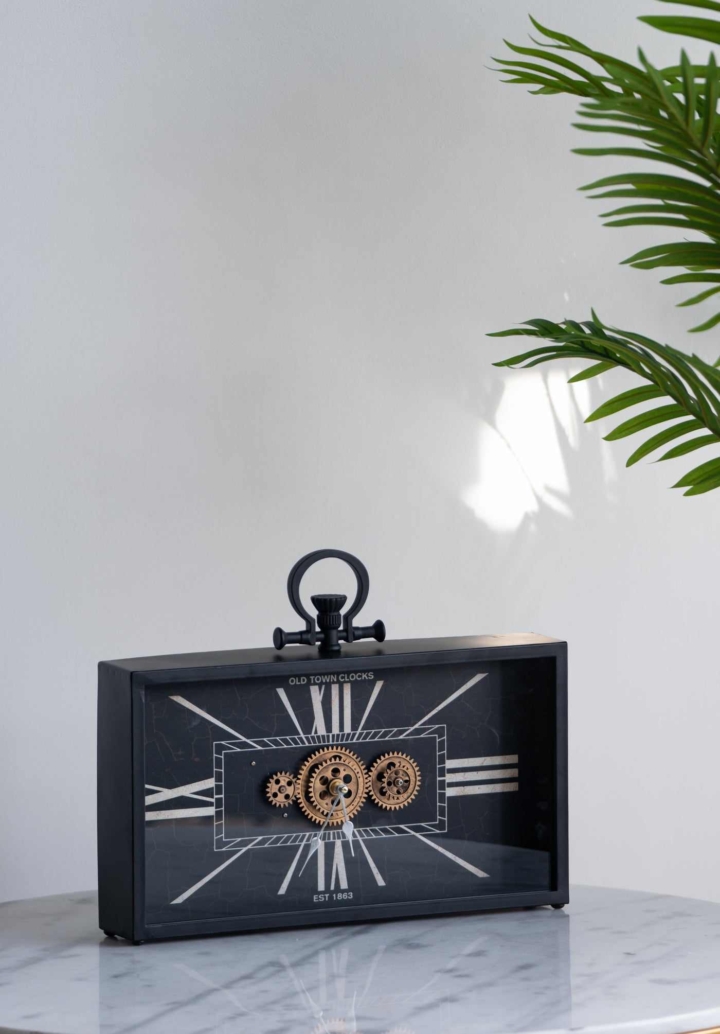 Black and Gold Decorative Gear Table Clock 17.5x3x13