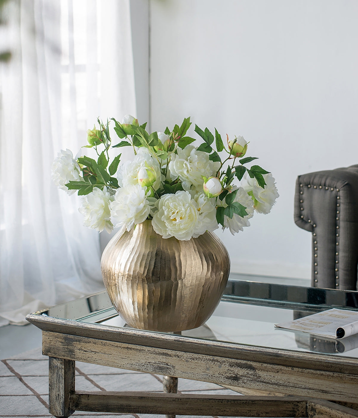 Gold Aluminum Chisel Flower Vase 11x11x9
