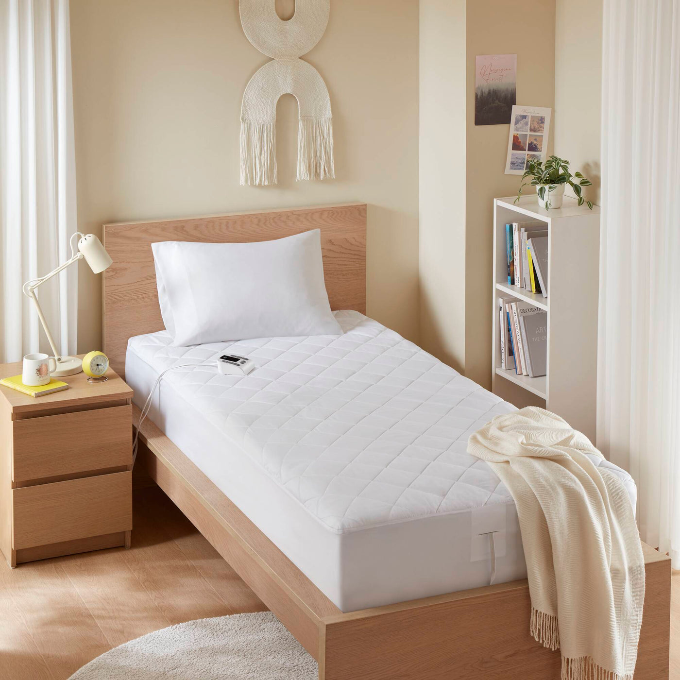 Full Size Heated Mattress Pad, White