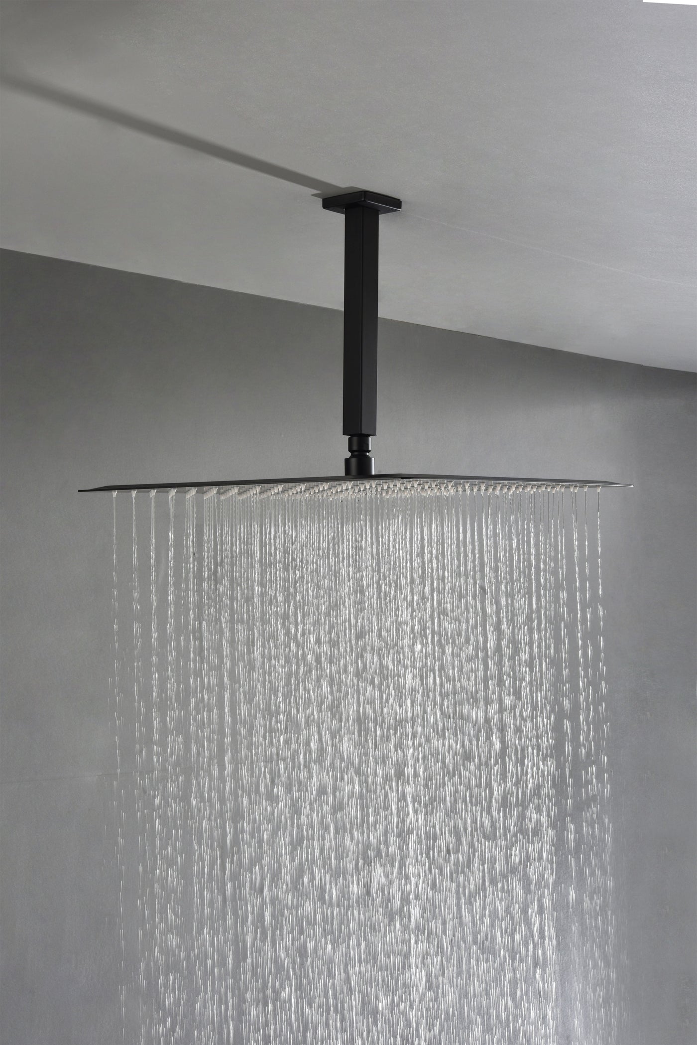 16" Matte Black Luxury Shower Head
