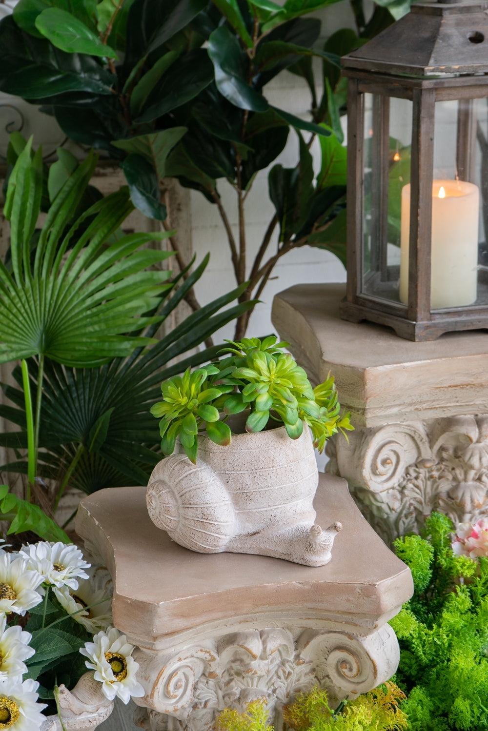 9.5x8.3x6' Decorative Sand and Cement Snail Planter with Textured Beige Finish