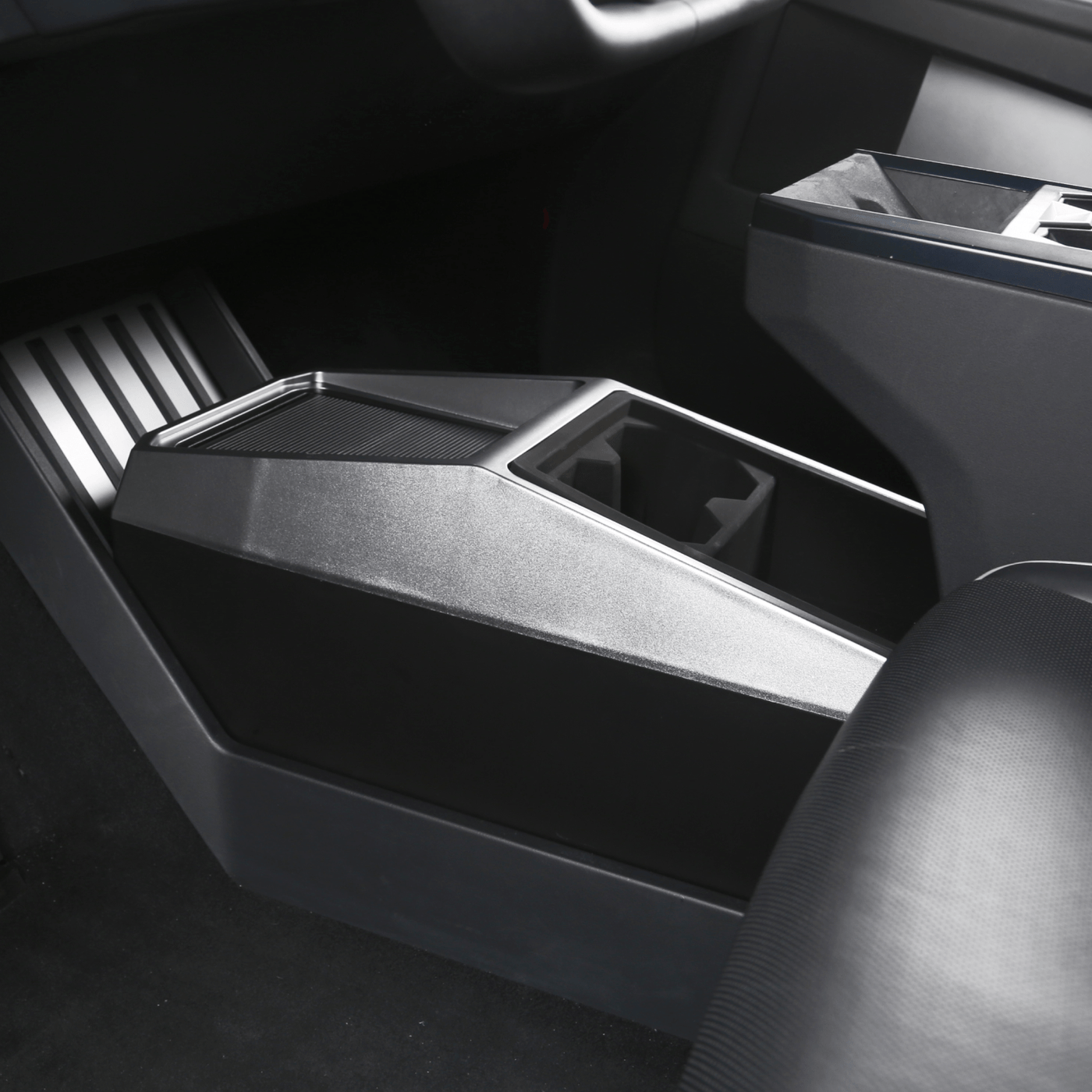 Center Floor Organizer and Trash Bin for Cybertruck